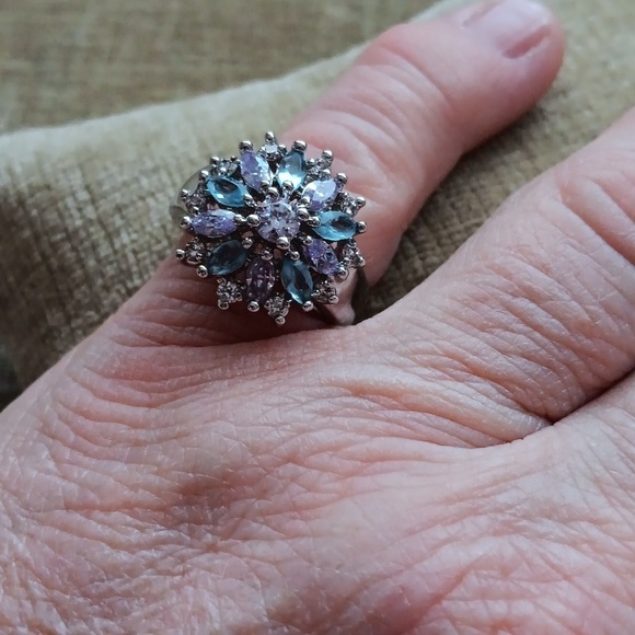 Silver Tone Rhinestone Flower Ring - Picture 7 of 13